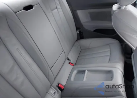 2018 Audi A5 2.0T Premium z USA, uszkodzony, nr VIN WAUTNAF55JA063482